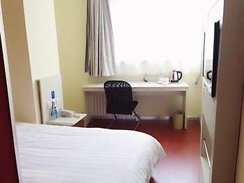 Hanting Hotel Ji'Nan Jingliu Road Jinan Eksteriør billede